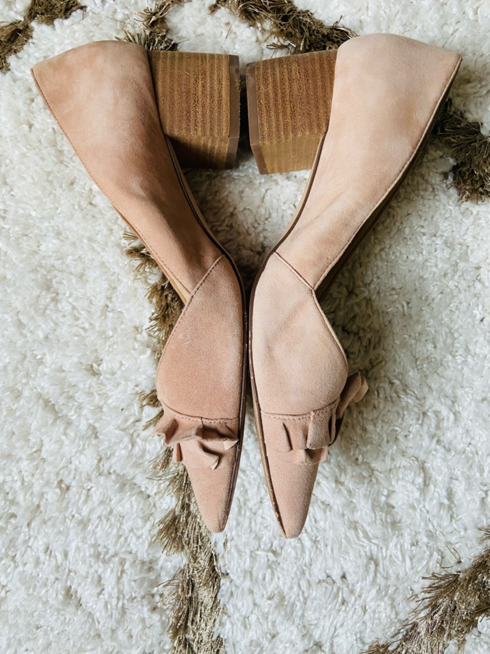 Sole Society Blush Pastel Pink Ruffle Suede Pointed Toe Flats Size 8.5 Medium - Picture 5 of 5